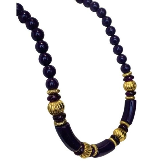 Trifari Womens Dark Purple Chunky Beaded Gold Tone Princess Vintage Necklace 18” - Picture 4 of 7